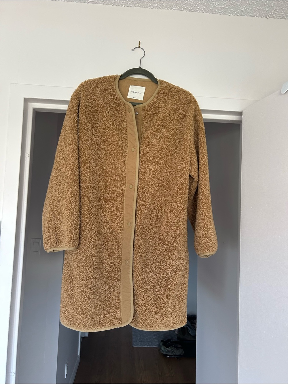 Aritzia Wilfred Free Teddy Snap-Front Coat in Camel